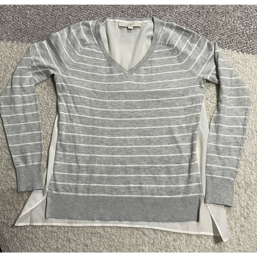 LOFT Women's XS Striped V-Neck Long Sleeve Top Chiffon Back Gray 70146 354980